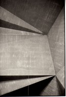 Analoge Fotografie, ´Lob ´Lob des Raumes, Sankt Gertrud `, 09.2010, G. Böhm, Cologne, black and white silver gelantine print, 21,7 cm x 14,8 cm