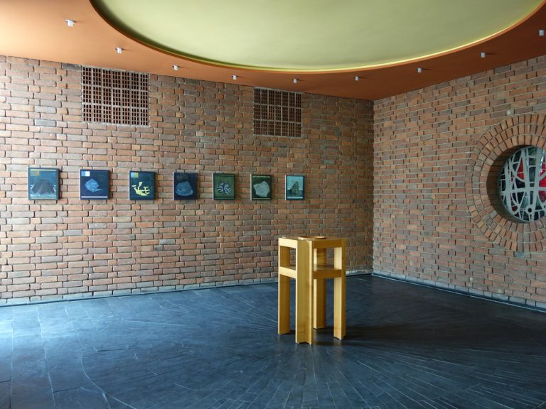 exhibition view ´UMKEHRPUNKT DER BEWEGUNG`, Wolfgang Lüttgens copyright, Kuenstlerin-Koeln
