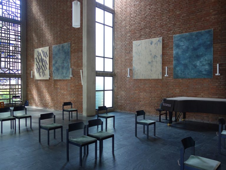 exhibition view ´UMKEHRPUNKT DER BEWEGUNG`, Wolfgang Lüttgens copyright, Kuenstlerin-Koeln