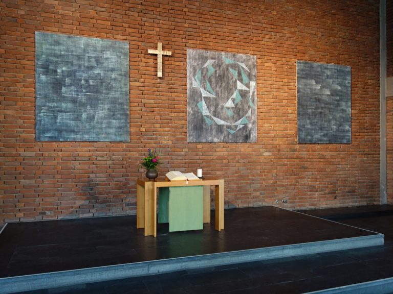 exhibition view ´UMKEHRPUNKT DER BEWEUNG`, Wolfgang Lüttgens copyright, Kuenstlerin-Koeln