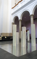 exhibition view ´LOB DES RAUMES`, objects on paper, painted, falted on silver cardboard, main hall, altar, © 2023, Claudia Larissa Artz