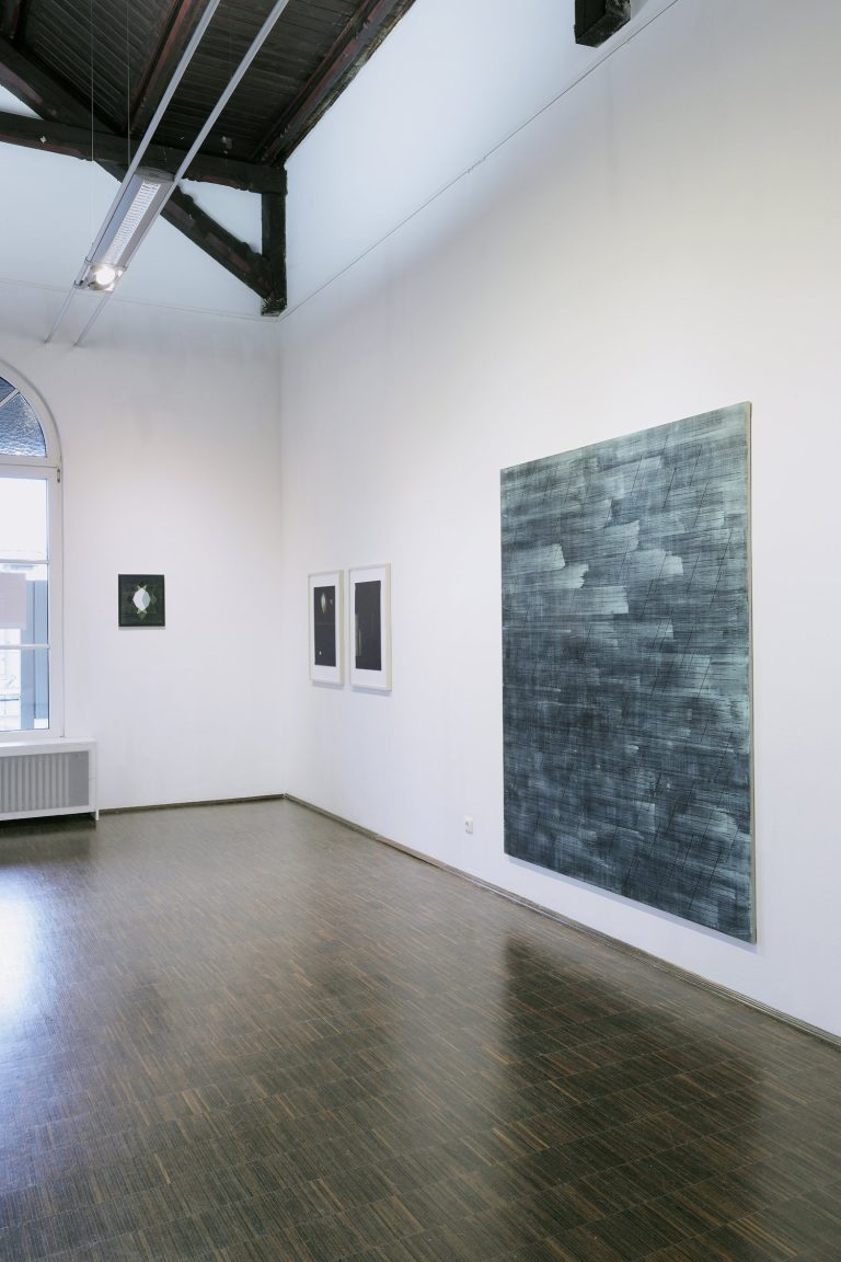 exhibition view, small room, ´Zwischenhalt`, 2023, Claudia Larissa Artz, Wolfgang Lüttgens, © Wolfgang Lüttgens