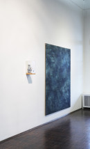 exhibition view, small room, ´Zwischenhalt`, 2023, from left to right, Ulla Bönnen, Claudia Larissa Artz, © Wolfgang Lüttgens