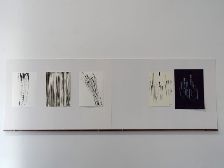 exhibition view ´zwischen den Polen`, left side Eva Jeske, 2024, Kunsthafen Rhenania, cologne, © copyright Claudia Larissa Artz, Kuenstlerin-Koeln