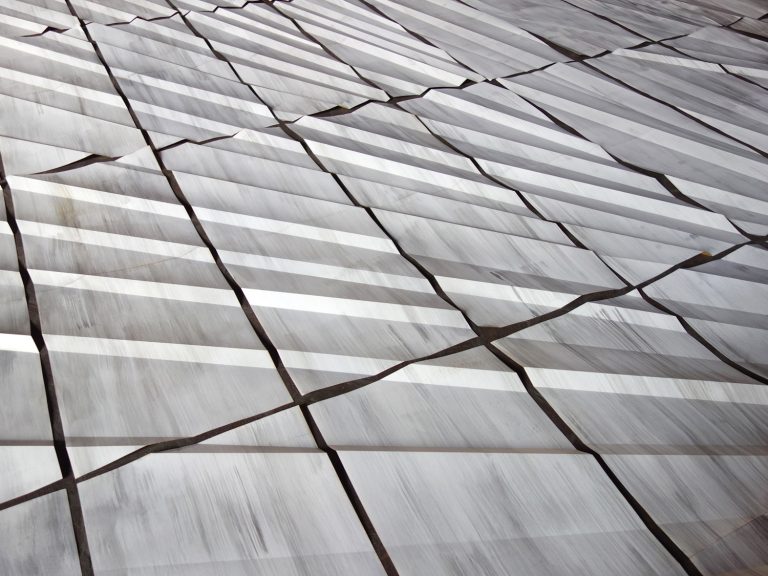 ´refelcting space (für Gottfried Böhm)`, 2022, side specific work in St. Gertrud, cologne, Kuenstlerin-Koeln