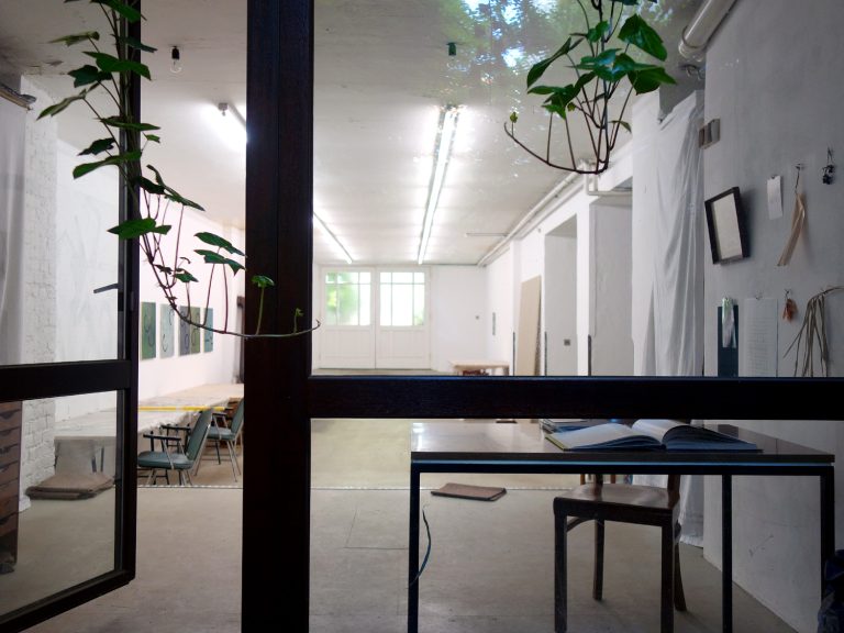 view inside stuio 14, cologne, may 2020, Kuenstlerin-Koeln