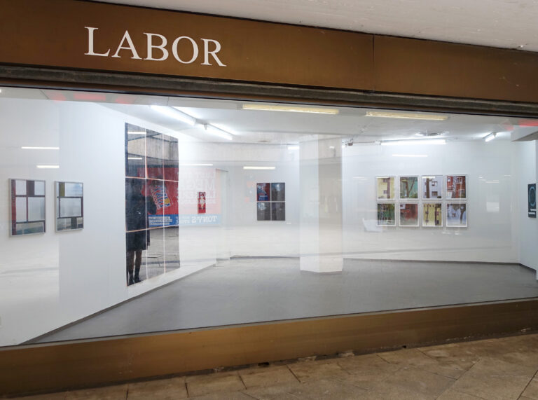 exhibition view Labor project gallery, Schwerkraft and Spiel, Kuenstlerin-Koeln